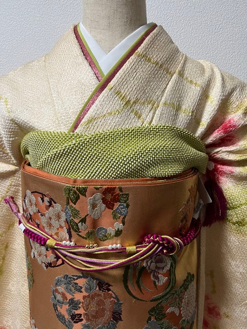 正絹総絞り振袖、長襦袢セット