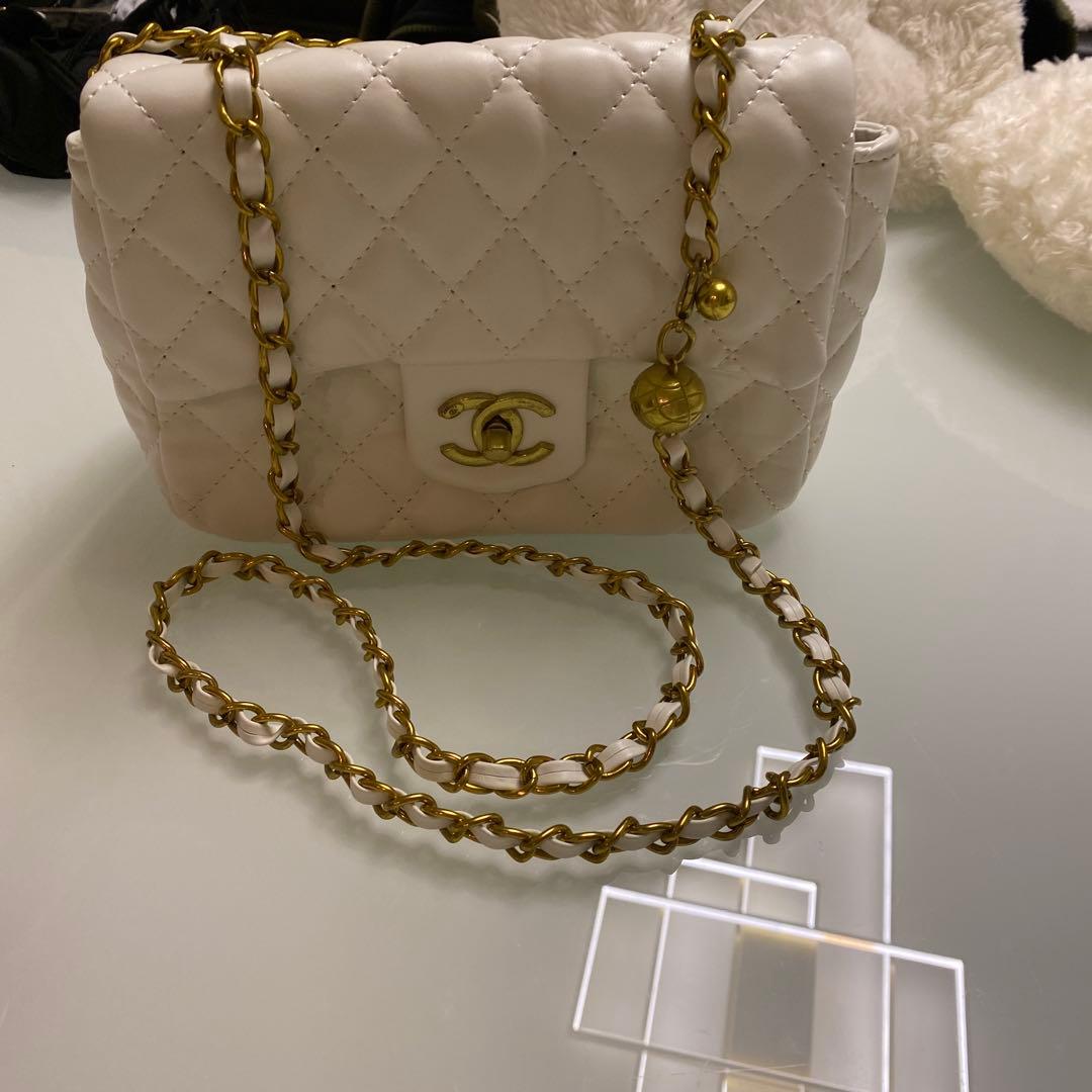 CHANEL ショルダーバッグ ホワイト　ノベルティ
