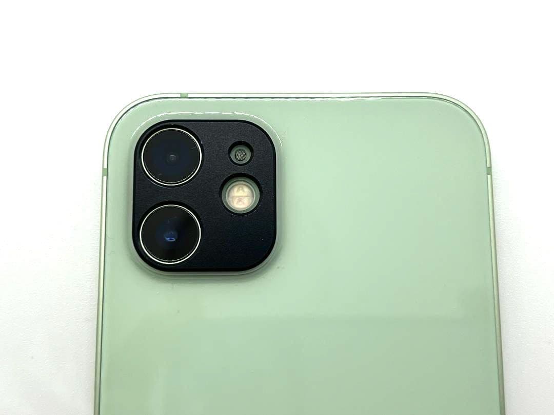 （美品） au iPhone12 64GB グリーン【SIMロック解除済】