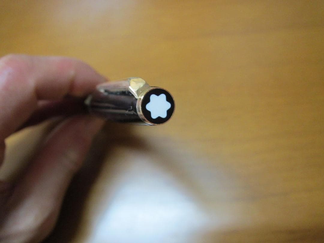 Montblanc 万年筆 221 黒　585　14K