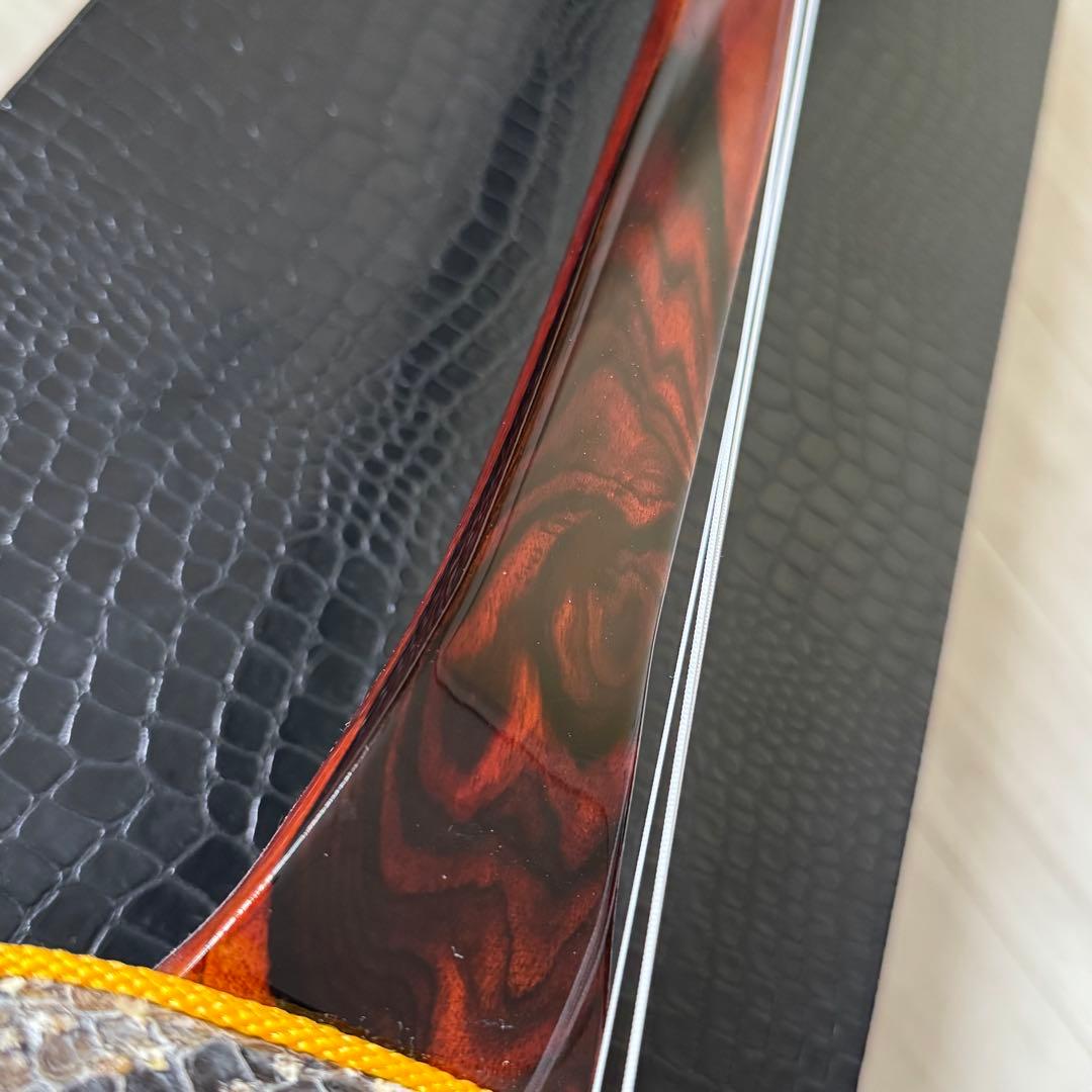 クーリー様■三線■仲嶺盛文■本皮楔(クサビ)張り■カマゴン黒檀■未使用 黒木