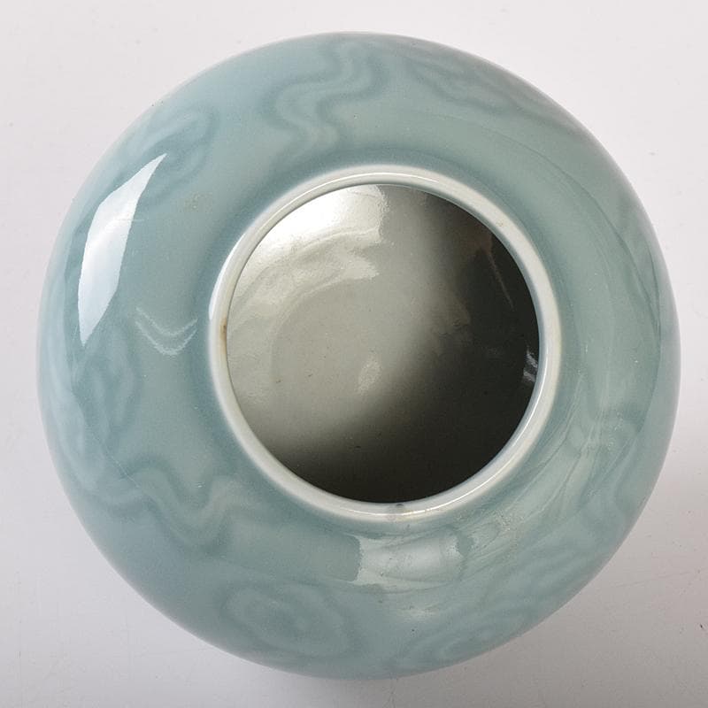 中国　大清乾隆年製　青磁　刻雲文水孟　C　7849E