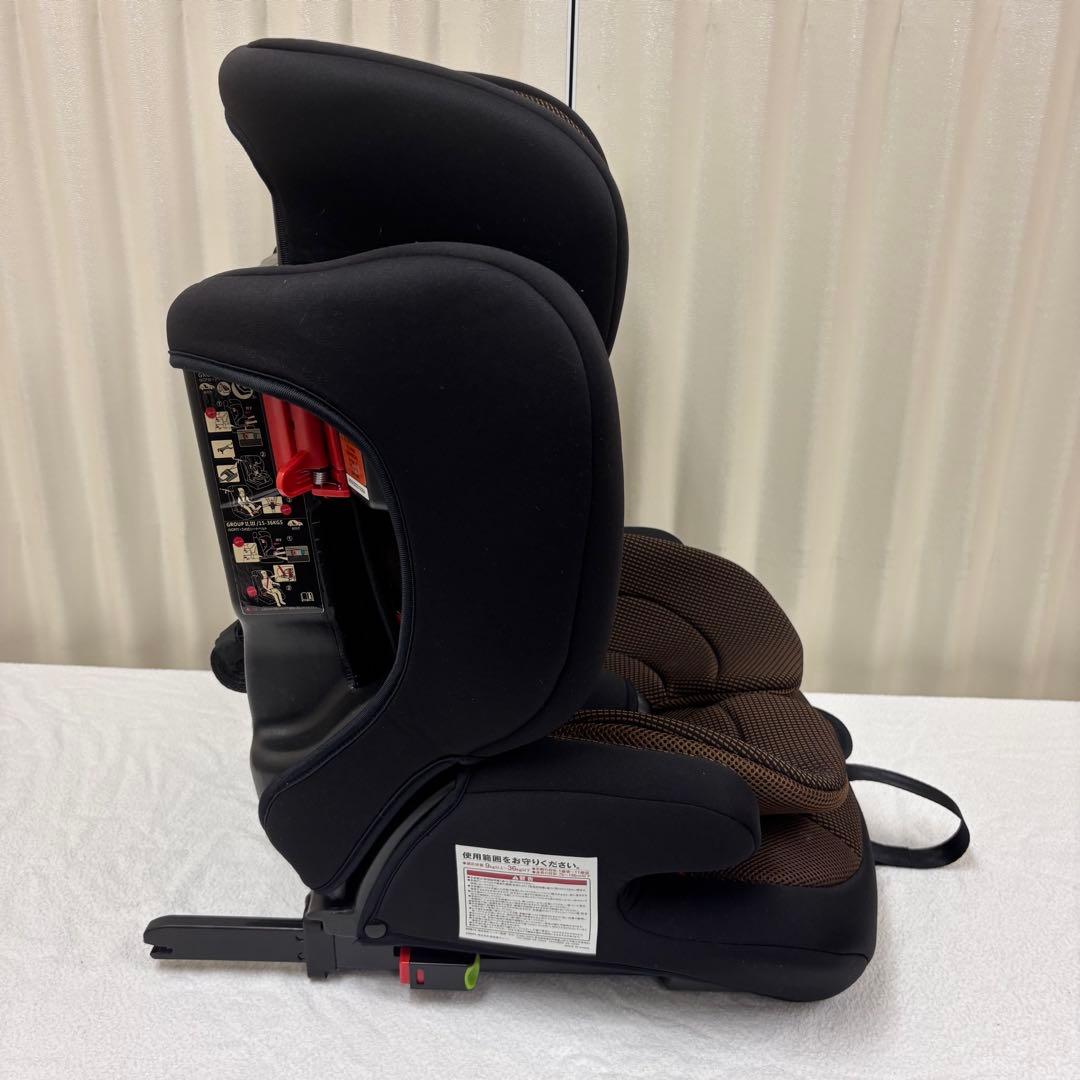 ☆未使用に近い☆　1～11才　ハーネスジュニアFIX　ISOFIX　ブラウン