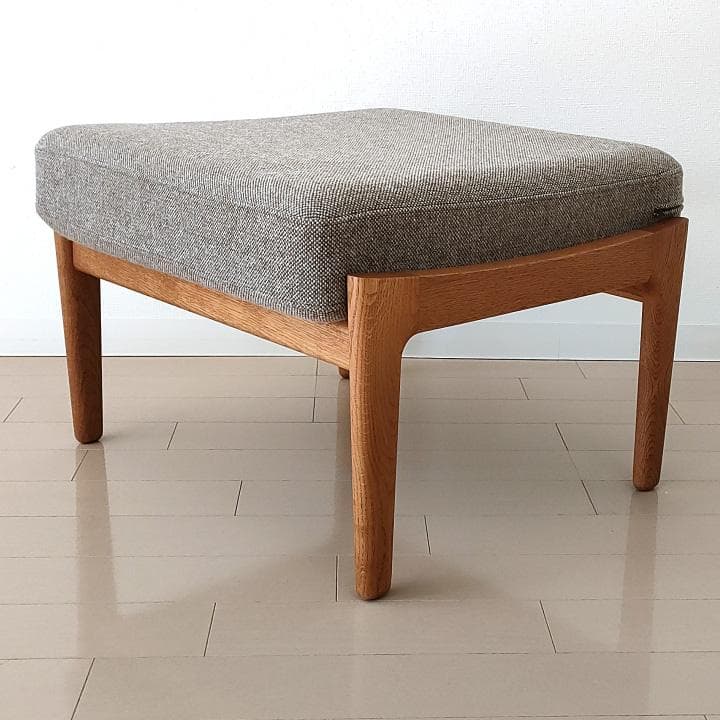 ハンス J ウェグナー オットマン GE290S