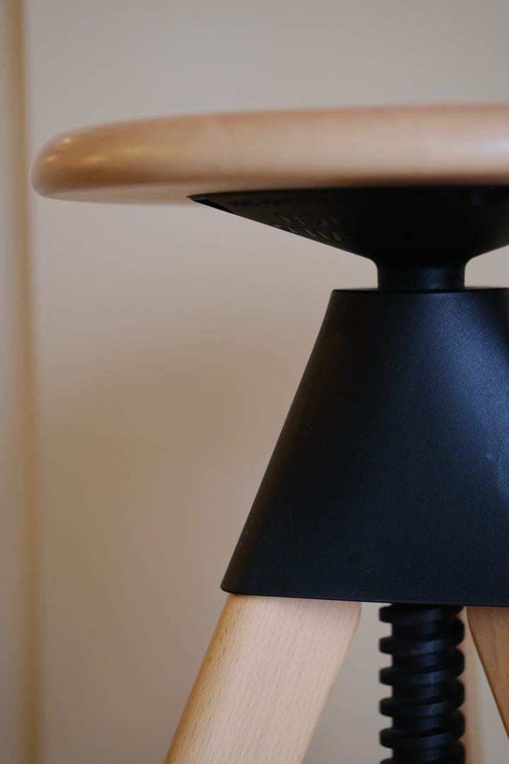 MAGIS 回転スツール Tom and Jerry 木製 　 イタリア製