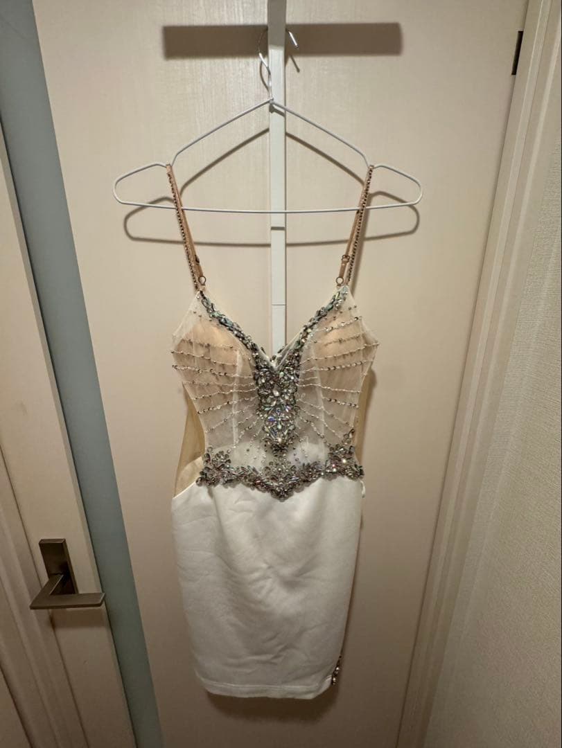 エンジェルアール 白 ビジュー ドレス