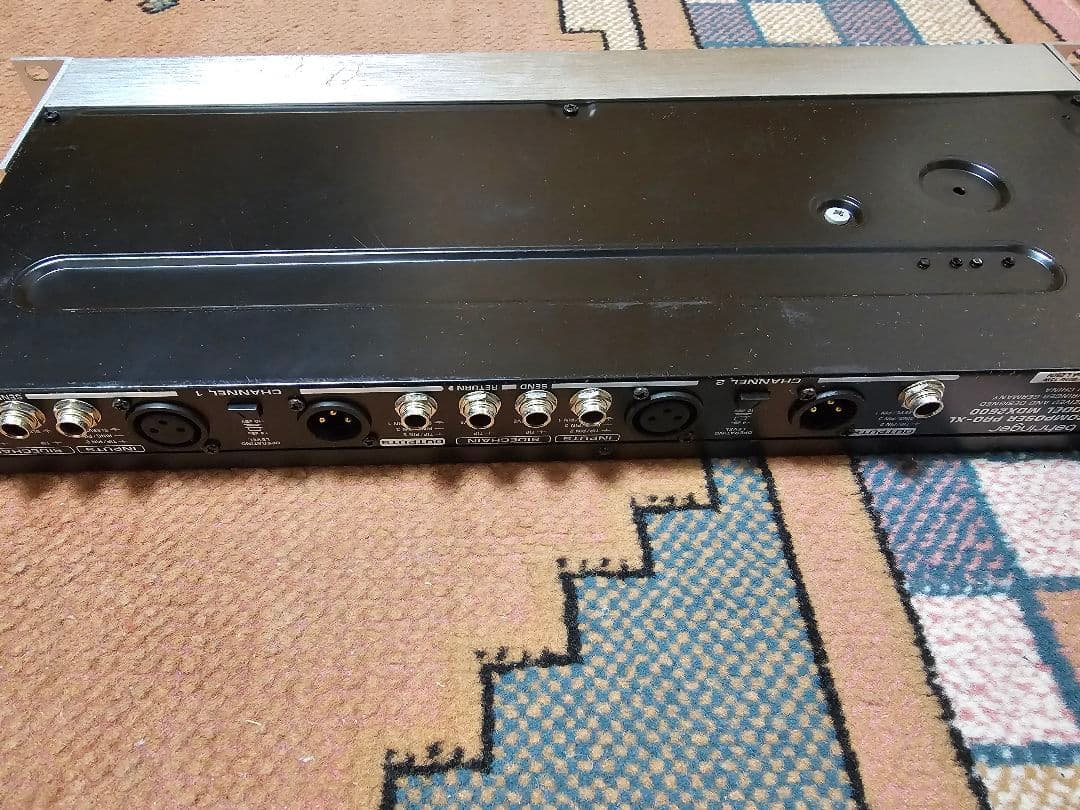 DTM・DAW behringer Composer Pro-XL MDX2600