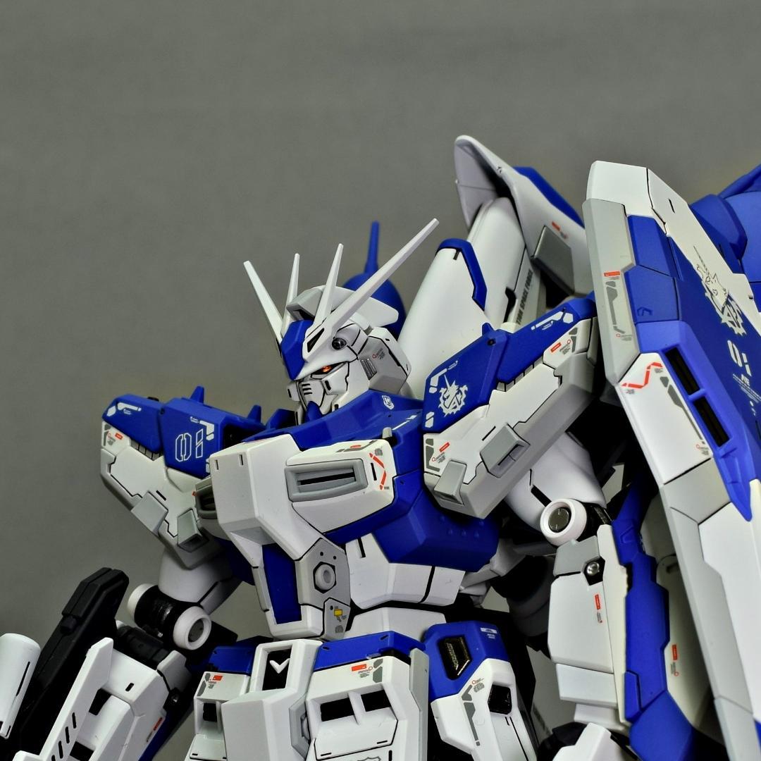 塗装済み完成品 RGハイニューガンダム