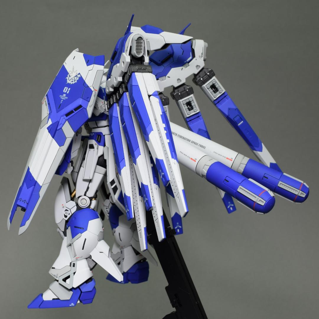 塗装済み完成品 RGハイニューガンダム