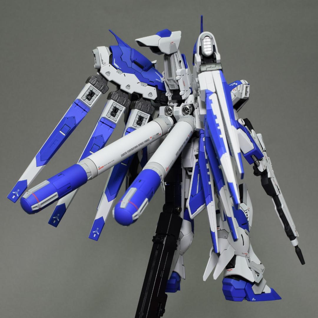 塗装済み完成品 RGハイニューガンダム