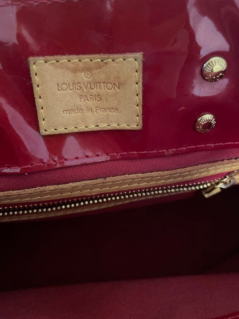 さおー　Louis Vuitton ヴェルニ 赤 バッグ