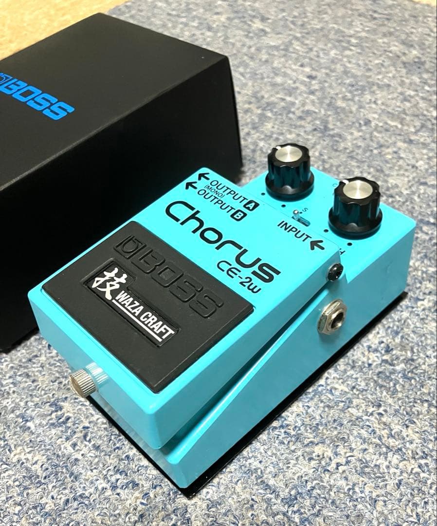 ギター BOSS CE-2W