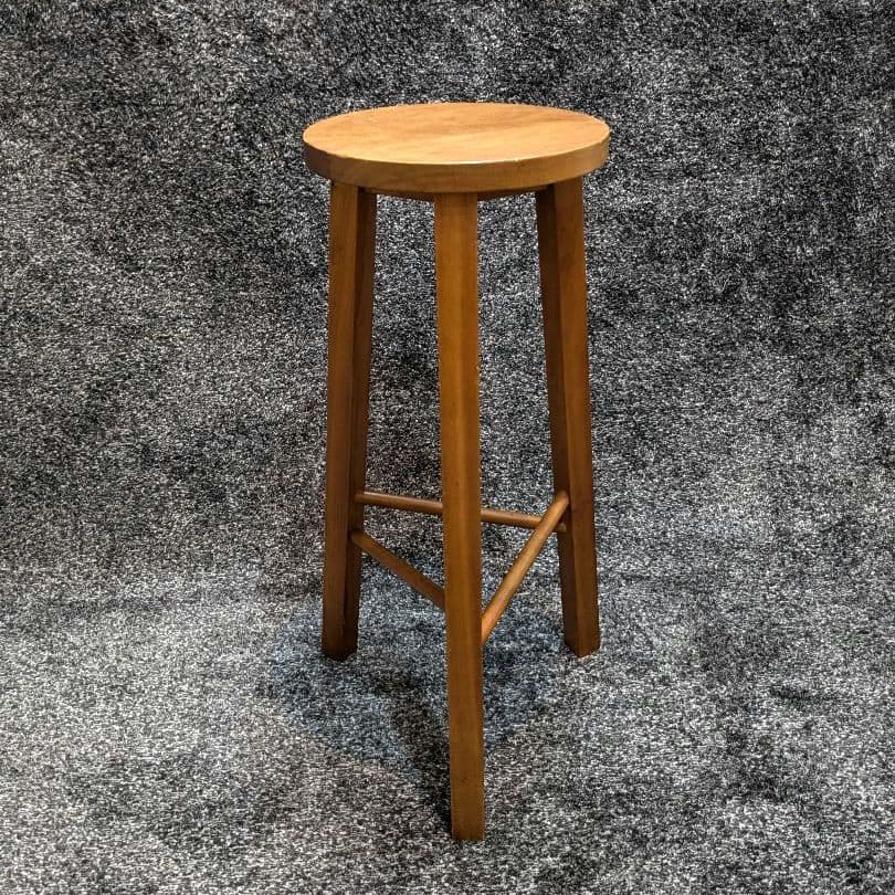 フリーハンドイマイ　木製　スツール　職人　キッチン