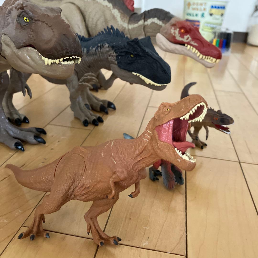 恐竜フィギュア 8体セット