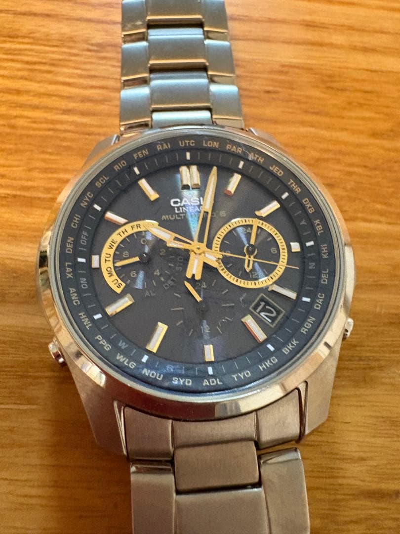 CASIO LINEAGE 腕時計　ソーラー　チタン　LIW-M610TDS