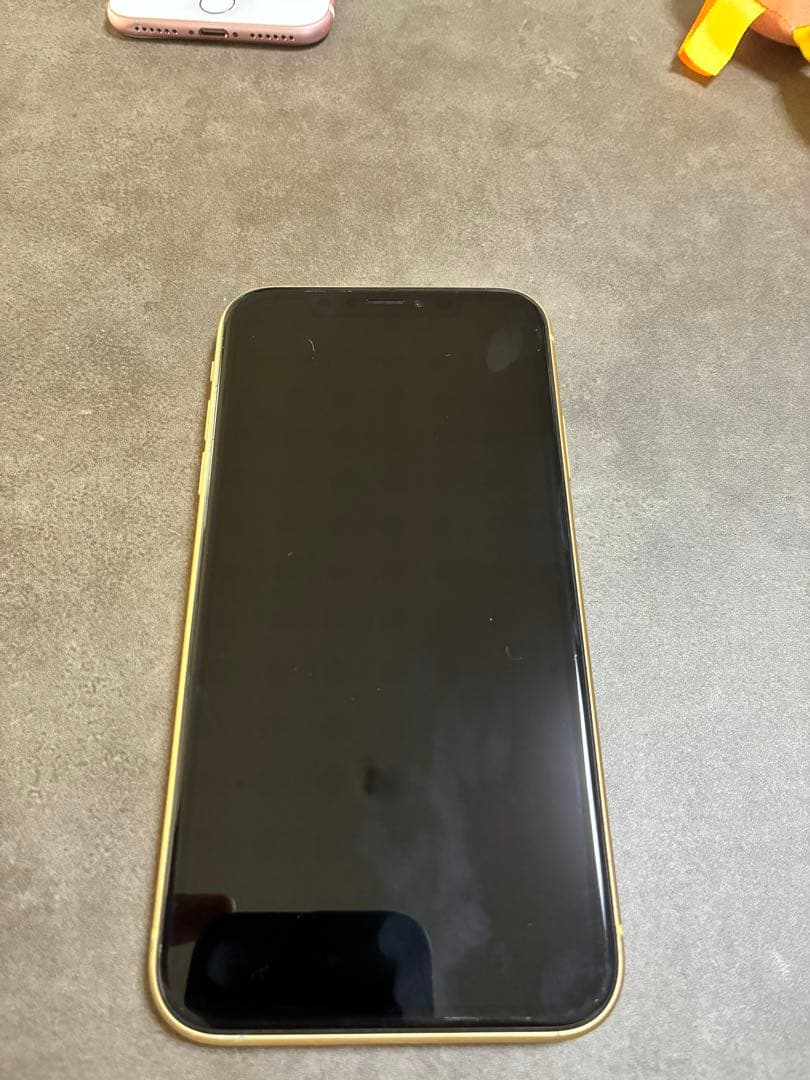 iPhone XR 64GB イエロー SIMフリー 本体のみ