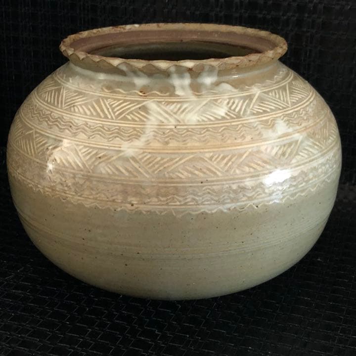 美しい古美術品◼️蔵から出てきた美しい謎の紋様が刻まれた壺、壷、花道具