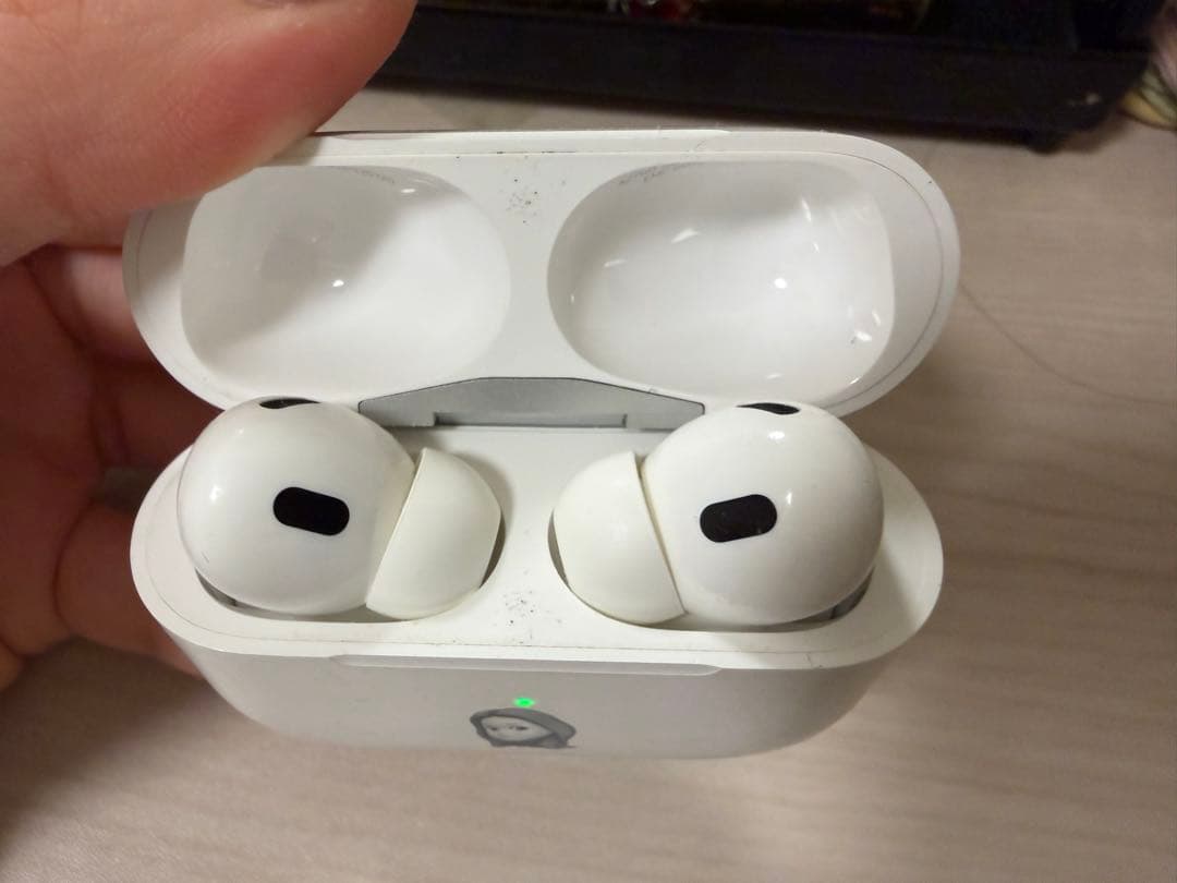 アップルAirPodsPro2世代本体 刻印付き