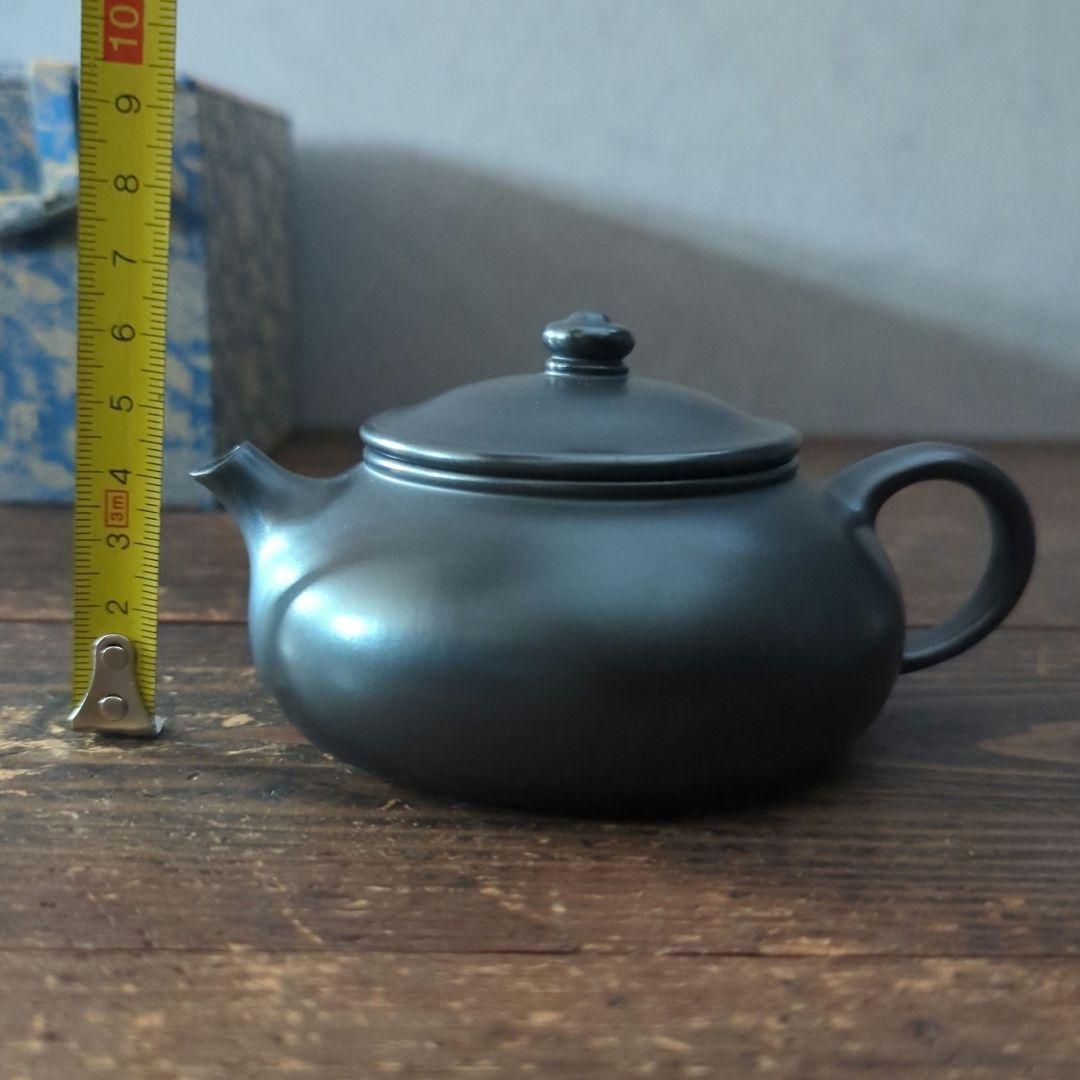 中国陶芸家　胡秀萍氏　茶道具　茶器　宜興紫砂　茶壺　急須　（木製化粧箱入）