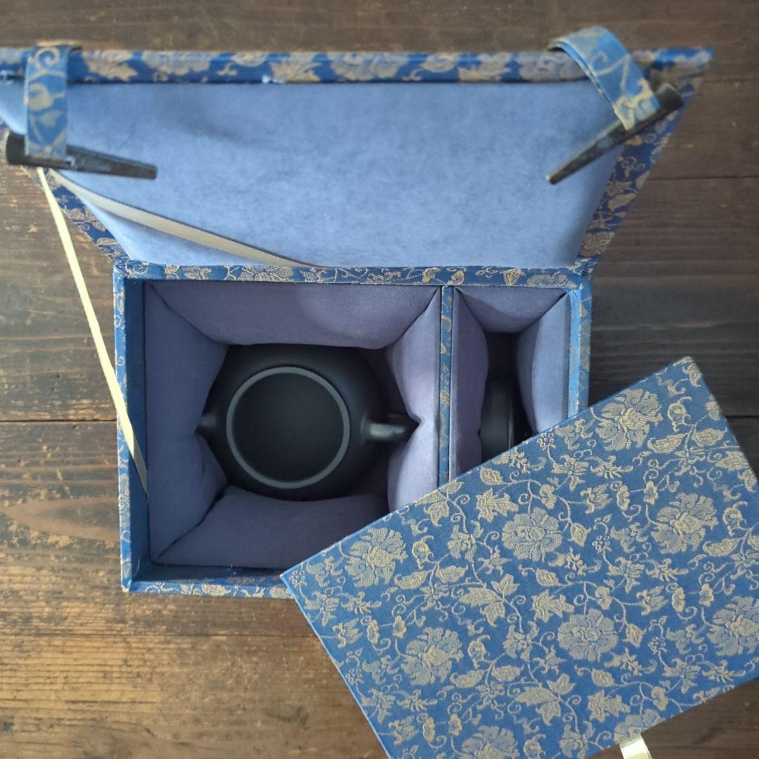 中国陶芸家　胡秀萍氏　茶道具　茶器　宜興紫砂　茶壺　急須　（木製化粧箱入）