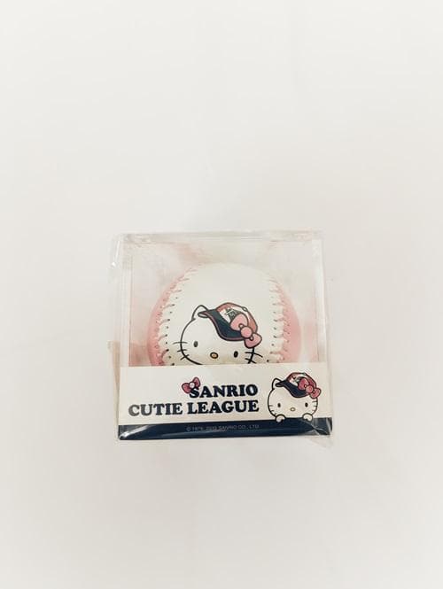 【限定品】ハローキティ 記念ボール 1個　匿名配送 送料無料