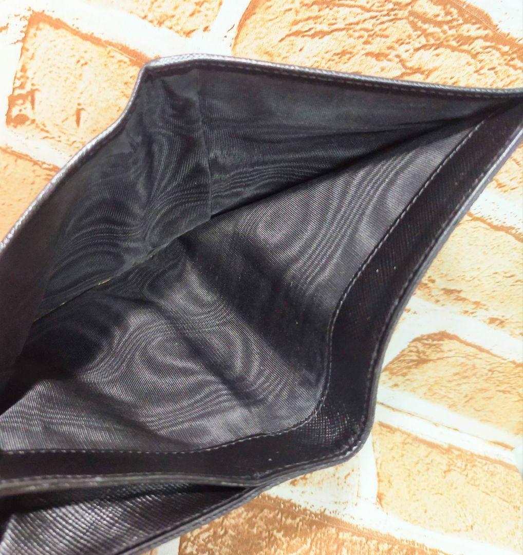 PRADAブラック 二つ折り財布