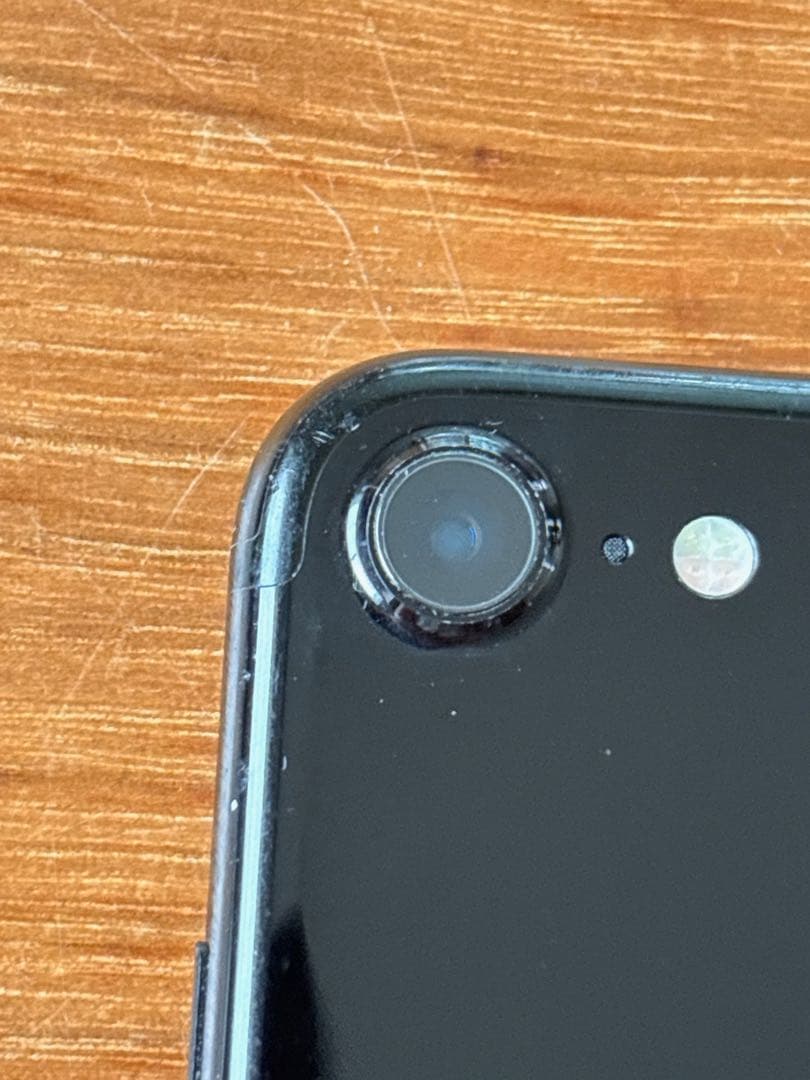 iPhone7 128GB ジェットブラック SIMフリー　箱付き　100%