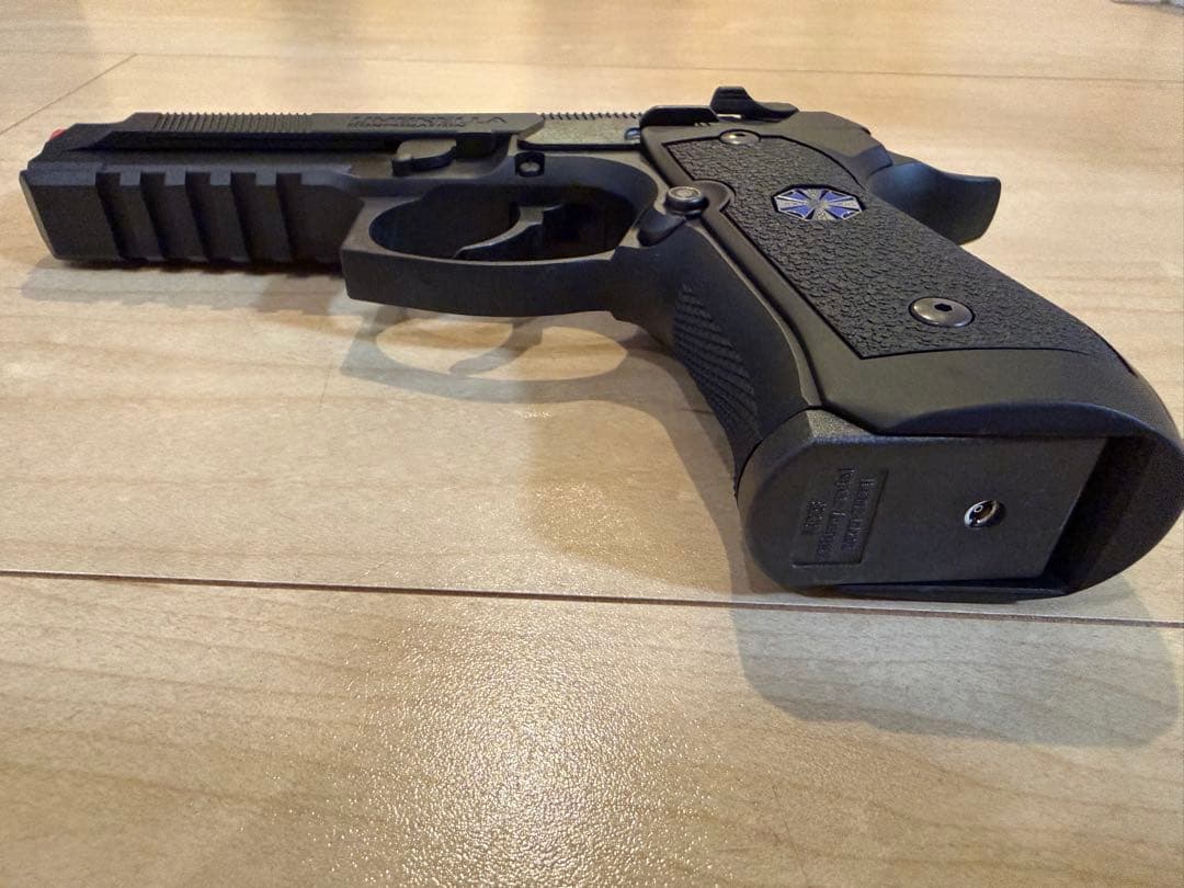 東京マルイ バイオハザード アルバート.W.モデル 01P