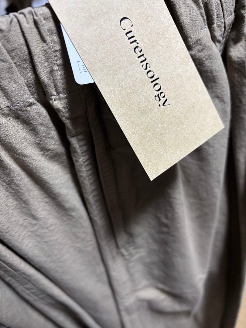 新品 Curensology ベージュ チノパン　コットンリネンドロストパンツ