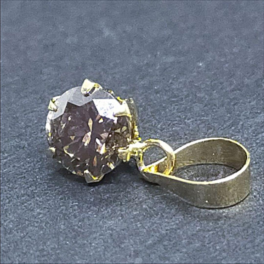 天然ダイヤモンドのK18ペンダントトップ