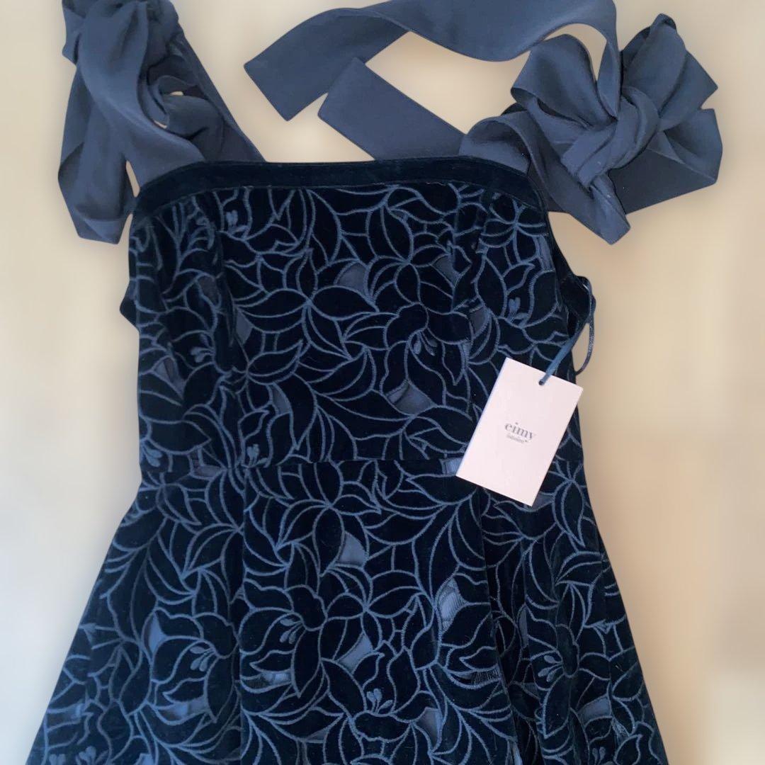 値下げeimy 刺繍パーティードレス ブラック　タグ付き未使用ベロアドレスワンピ