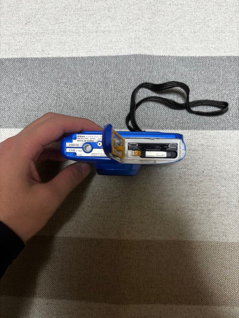 Nikon COOLPIX W100 青　ケース付き‼️
