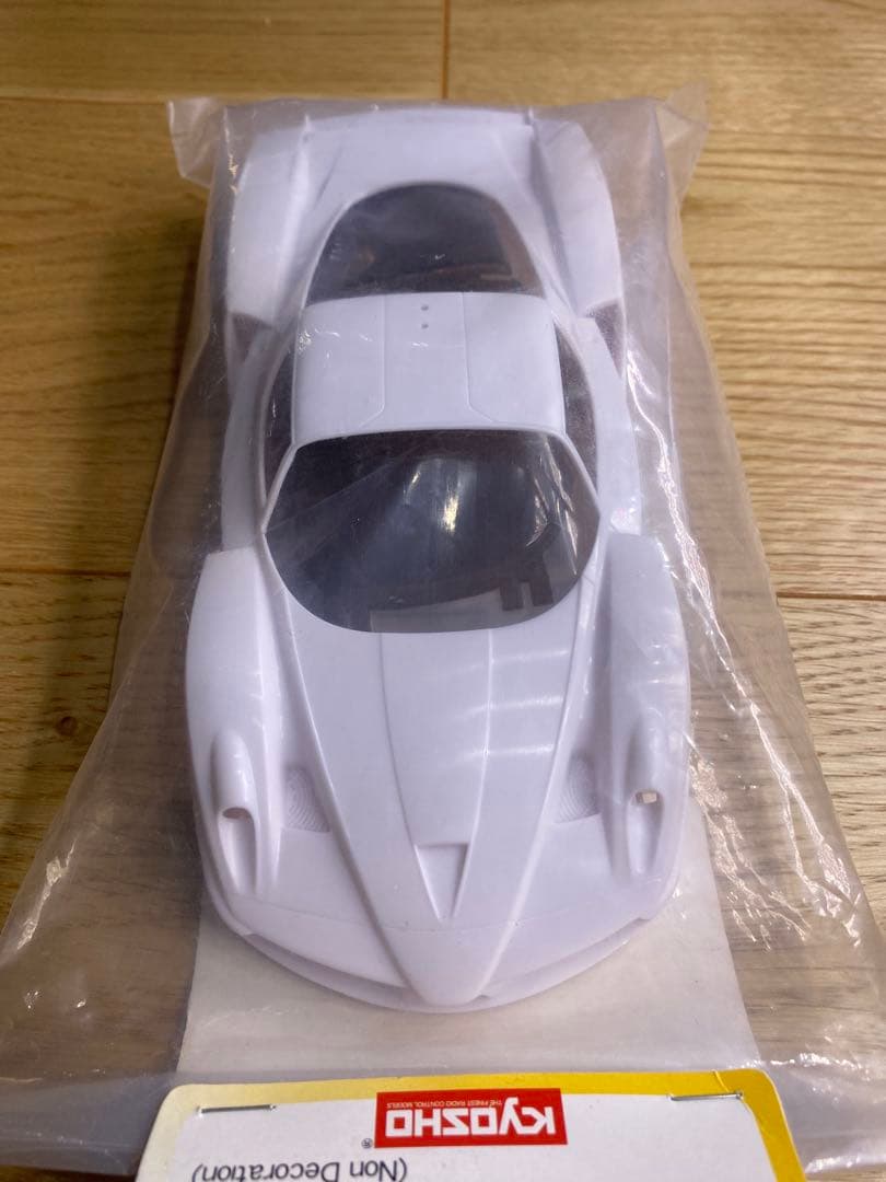 ミニッツ　フェラーリ458＆FXX 新品ボディ 収納￼ケース付き