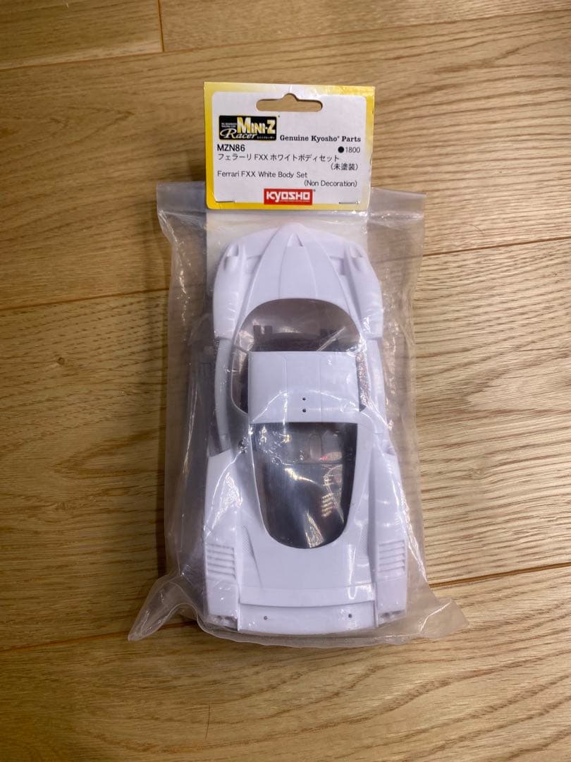 ミニッツ　フェラーリ458＆FXX 新品ボディ 収納￼ケース付き