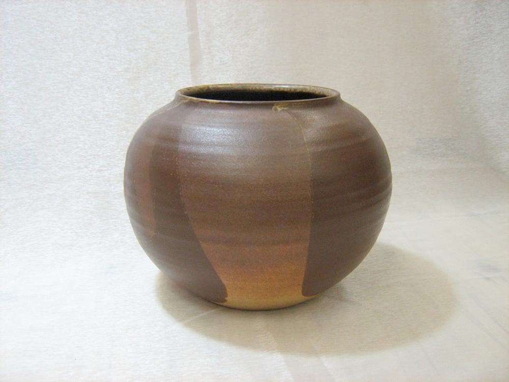 ★石井豊 作★    南総里見八犬伝 里見焼き　花瓶　丸型