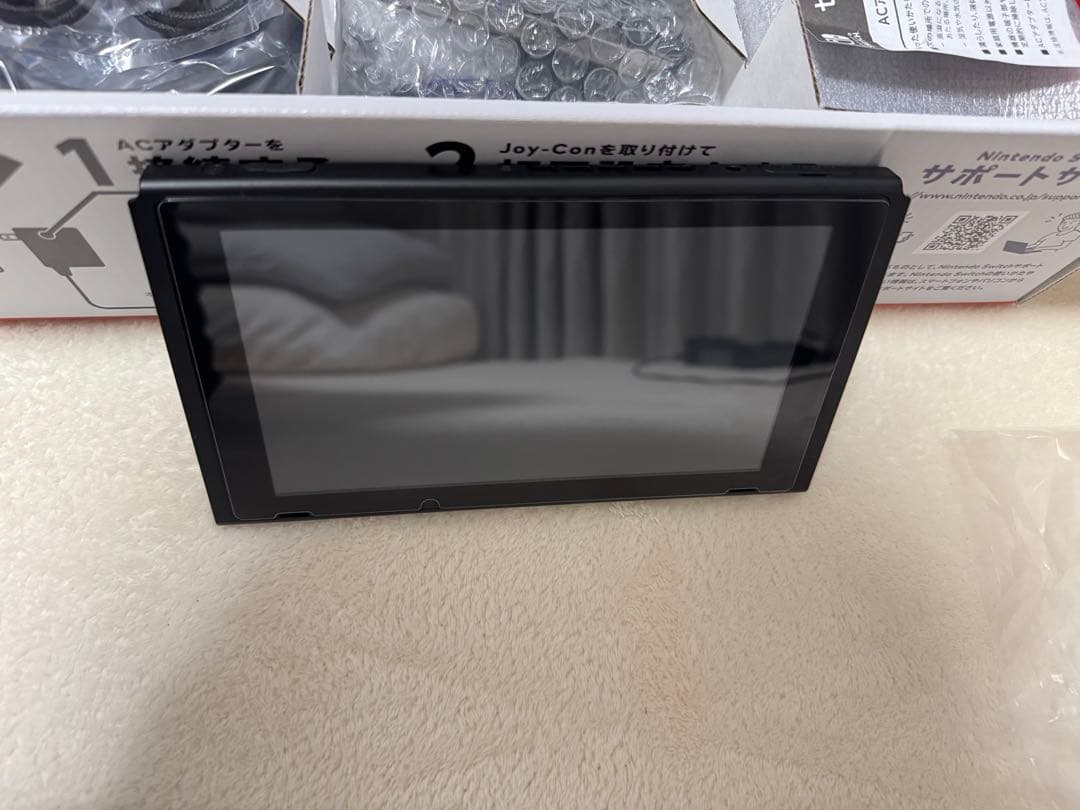 Nintendo Switch本体 美品 SDカード、フィルム付 付属品完備