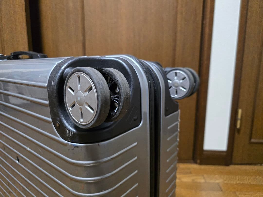 RIMOWA リモワ サルサ ４輪 104L