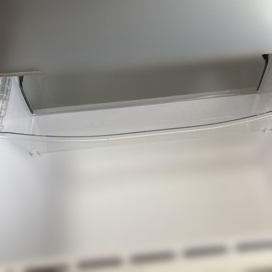 シルバー 3ドア冷蔵庫　272L