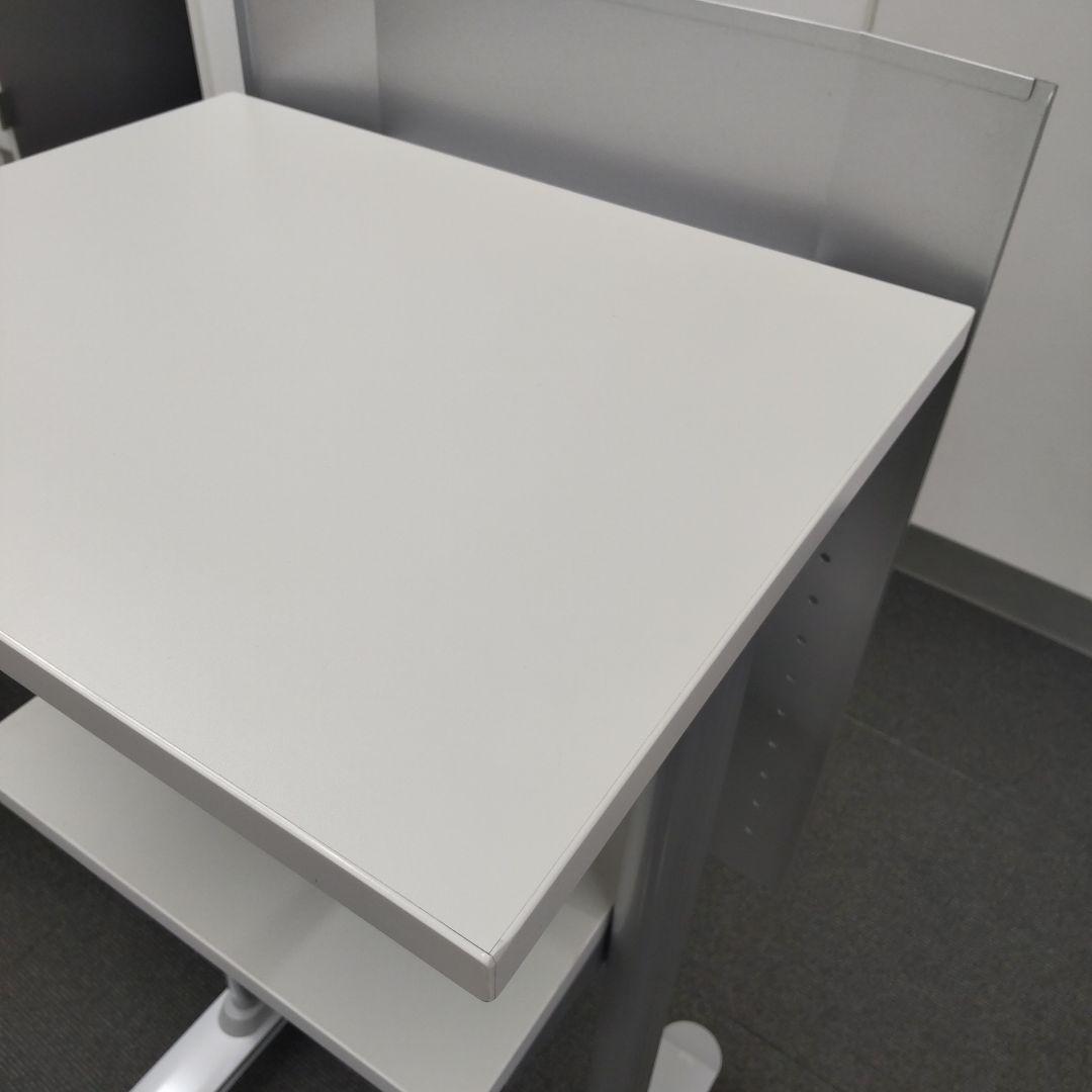 【美品】演台・司会台PLUS（プラス）ホワイト×シルバーW500