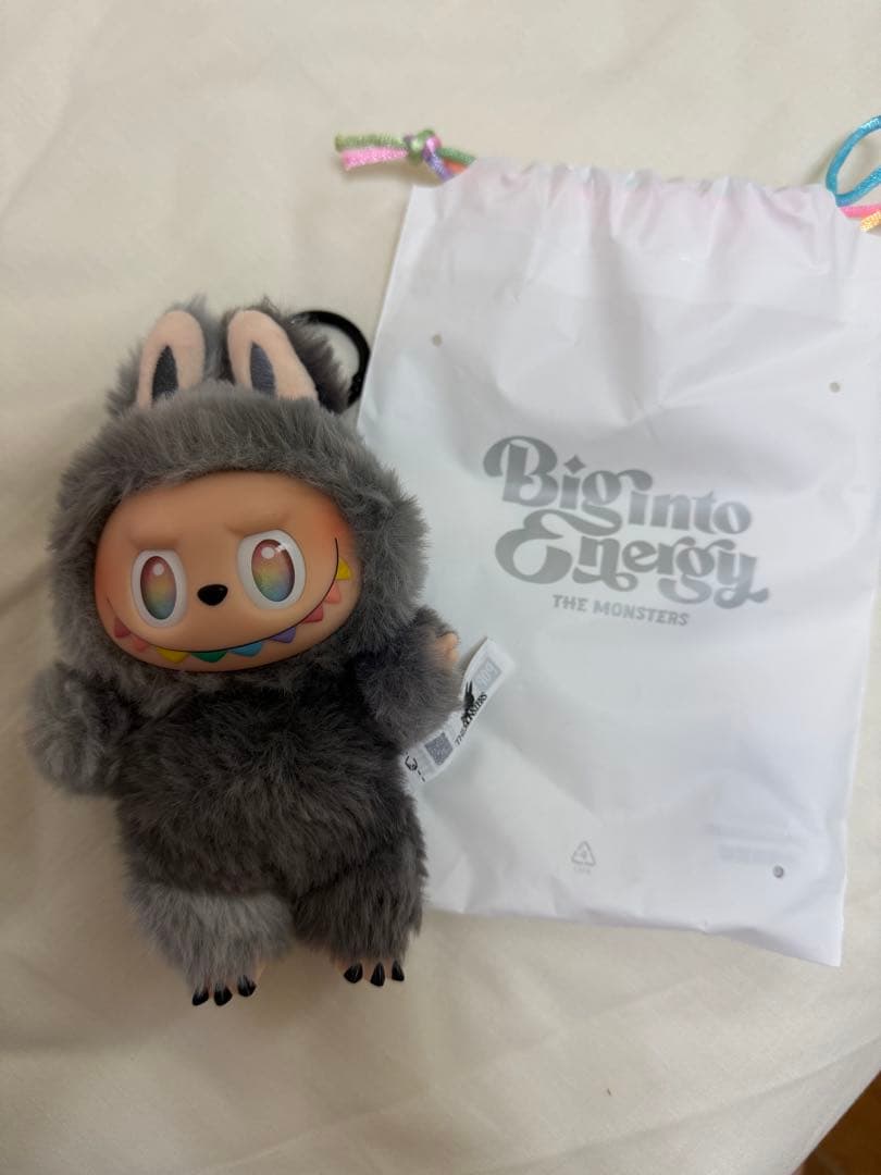 POPMART ラブブ　エナジーシークレット　本我