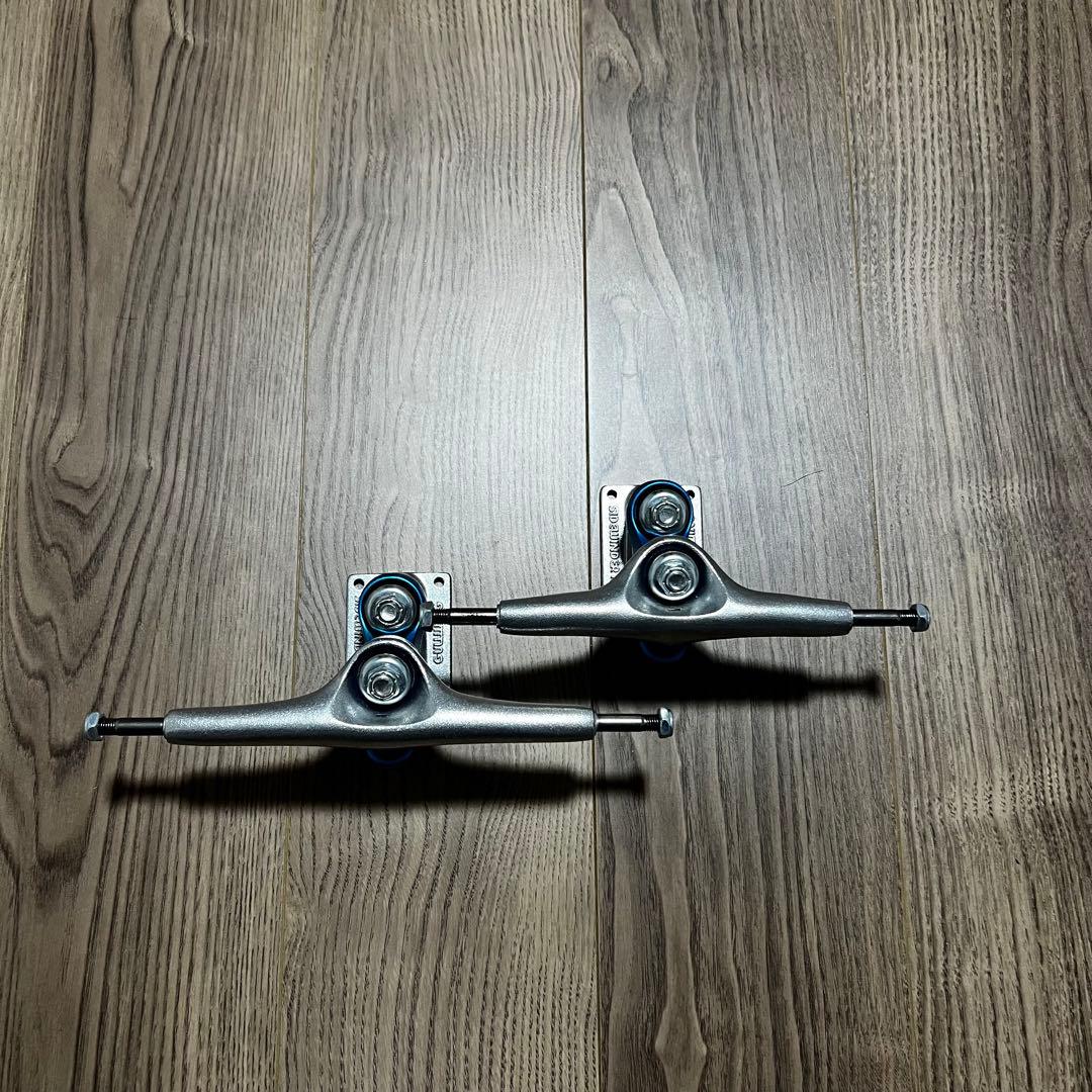 Gullwing Sidewinder II スケートボードトラック 10インチ