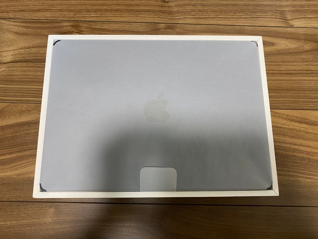 Apple MacBook Air (M3, 8GB, 256GB SSD）