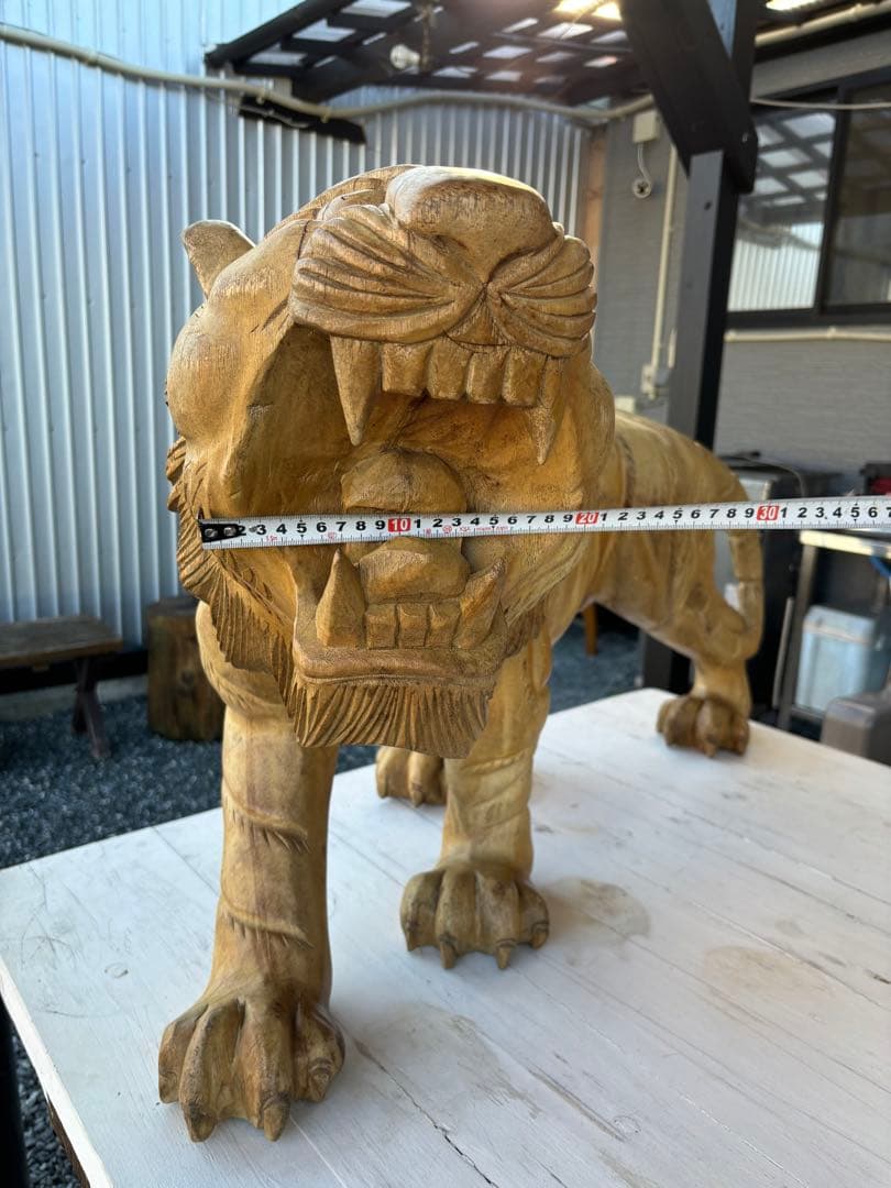 木製虎の彫刻 約100cm