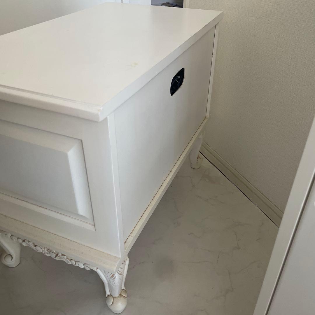 ロココ調　アンティーク　テレビ台　かわいい　ホワイト　猫脚 プリンセス 姫系家具