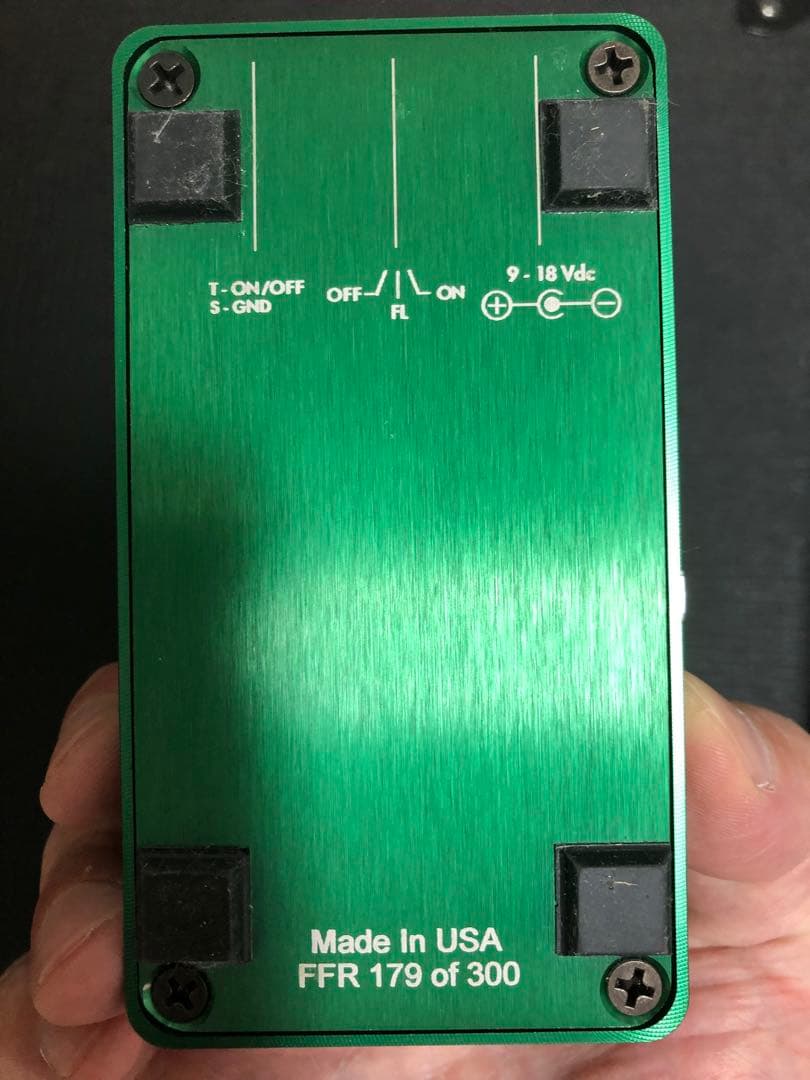 suhr Riot ディストーション　限定品