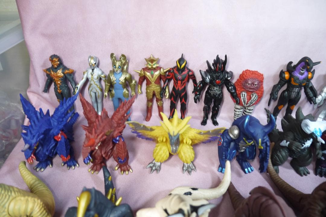 ウルトラ怪獣シリーズ500　怪獣ソフビ　86体セット
