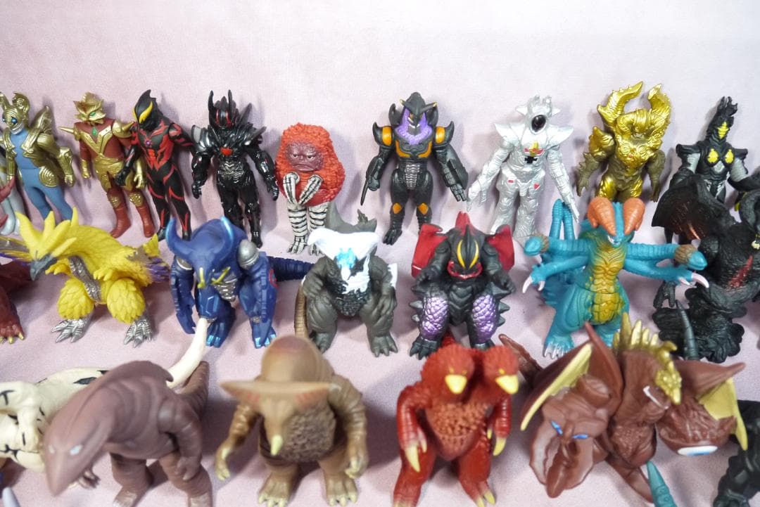 ウルトラ怪獣シリーズ500　怪獣ソフビ　86体セット