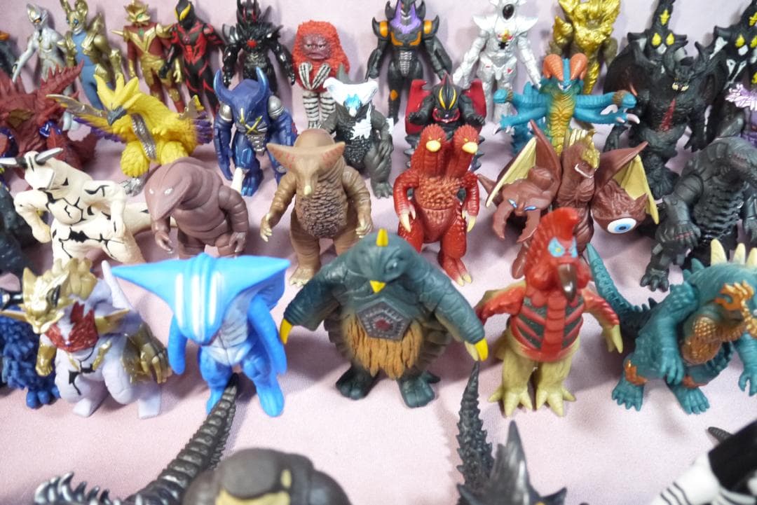 ウルトラ怪獣シリーズ500　怪獣ソフビ　86体セット