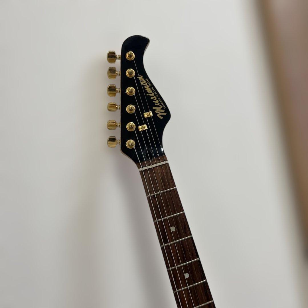 【美品】ミュージックマン エレキベース 黒×金 アーム付き