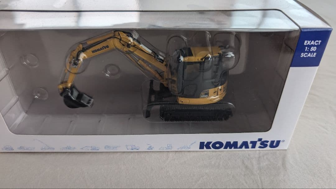 KOMATSU コマツ　PC 88MR 油圧ショベル　1/50